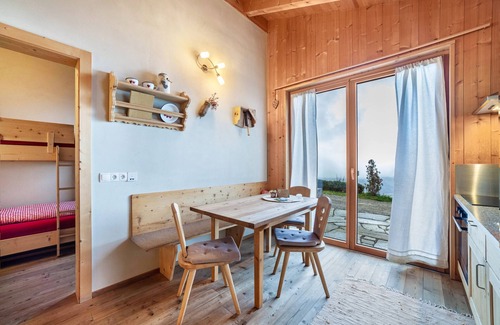 Glorenza Apartment | Stunning Grushof App Paföl with Mountain View & Spa
