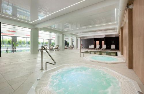Pobierowo Resort | Gryf Ośrodek Pobierowo: Oceanfront Bliss with Hot Tub