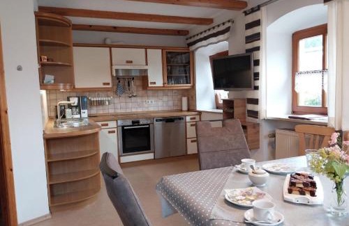 Michelsneukirchen House | Gschwandnerhof: Family-Friendly Stay with Perfect 10 Rating