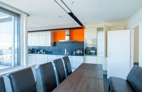 Zolder Villa | Discover GT Lounge in Heusden-Zolder with Family-Friendly Amenities