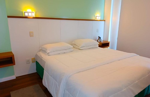 Verolme Apartment | Inviting Apartments in Angra dos Reis with Pool Access
