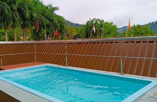 Verolme Apartment | Inviting Apartments in Angra dos Reis with Pool Access