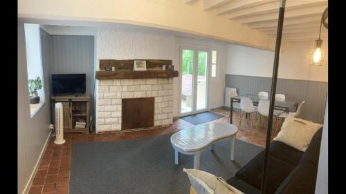 Dampierre-sous-Bouhy House | Family-Friendly Gîte du Moulin Gros Bois, Guédelon - 9.4/10