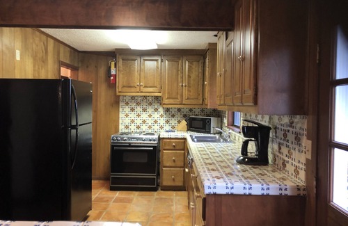 New Braunfels Cabin | Guest Rated 10/10: Guadalupe River Road Retreat Cabin