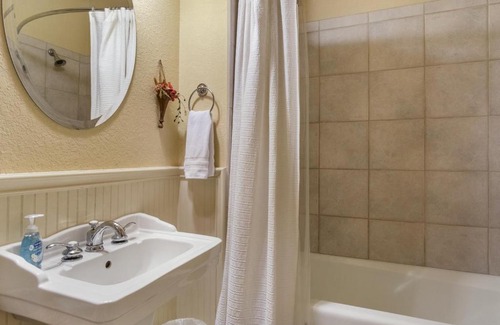Boerne House | Family-Friendly Getaway at Guadalupe River Retreat