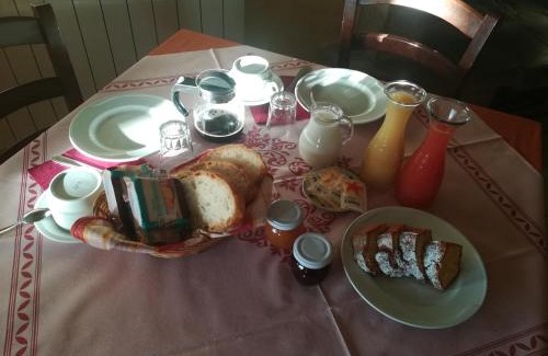 Capracotta House | Pet-Friendly Getaway at Guado Cannavina - Guest Rated 8/10