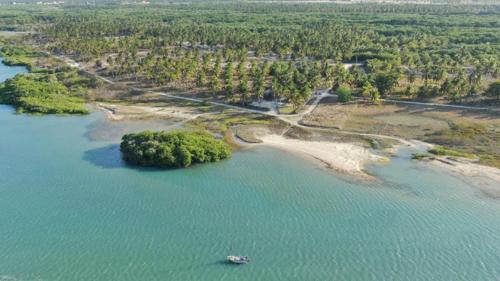 Itarema Other | Beachfront Guajiru Kite-Safari with Family-Friendly Amenities