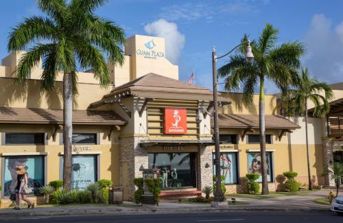 Tumon Hotel | Inviting Guam Plaza Resort with Oceanfront Amenities