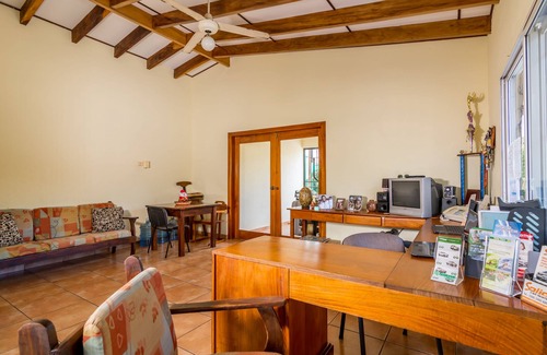Playa Flamingo Cabin | Guanacaste Lodge: Family-Friendly Stay with Pool & Spa