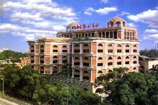Guangzhou Hotel | Discover Guangdong Victory Hotel on Scenic Shamian Island