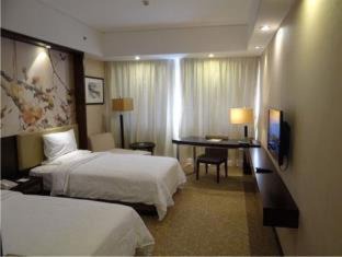 Yuexiu Hotel | Discover Guangdong Yingbin Hotel: 4-Star Comfort Awaits