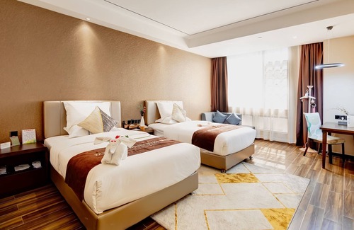 Baiyun Hotel | Guest Rated 8.8: Family-Friendly Guangzhou Kardon Hotel