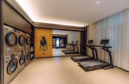 Haizhu Hotel | Discover Comfort at Guangzhou Shamian Island YATLAND Hotel