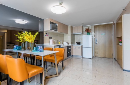 Panyu Apartment | Family-Friendly Guangzhou Xinlin Apartment with Pool Access