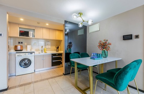 Panyu Apartment | Family-Friendly Guangzhou Xinlin Apartment with Pool Access