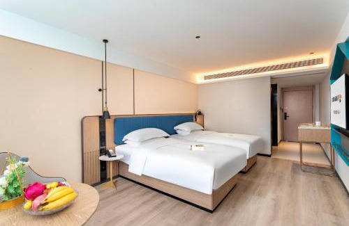 Baiyun Hotel | Comfortable Stay at Guangzhou Yilin Hotel with Pool & Dining