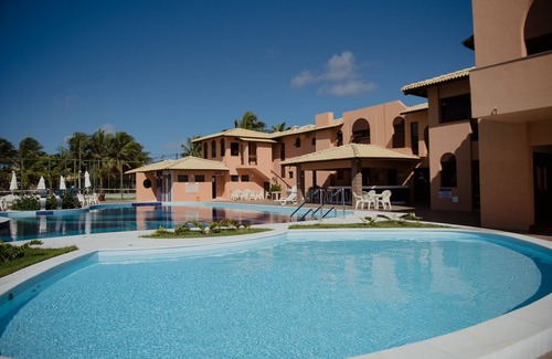 Guarajuba Apartment | Beachfront Guarajuba Summer House with Pool & Ocean Views