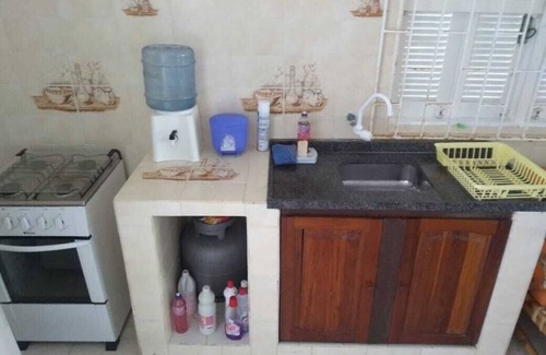Matinhos House | Pet-Friendly Haven with Kitchen for Family Adventures