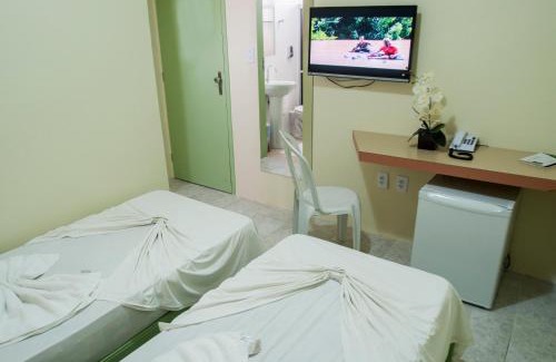 Centro Hotel | Budget-Friendly Guarany Hotel Express with Breakfast Included