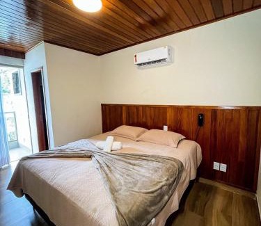 Guarapari Hotel | Family-Friendly Retreat at Guarapari Park with Pool Access