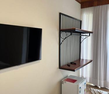 Guarapari Hotel | Family-Friendly Retreat at Guarapari Park with Pool Access