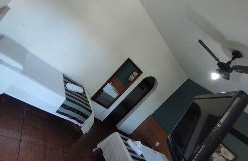 Itapebussu Hotel | Inviting Guarapousada: Pool, Spa & Breakfast Included