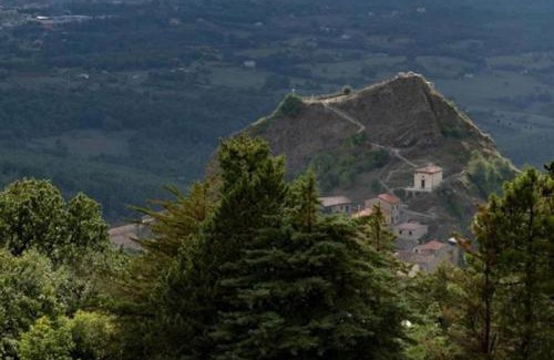 Sasso di Castalda Bed & Breakfast | Guest Rated 10/10 at Guarda Che Luna: Family-Friendly Stay