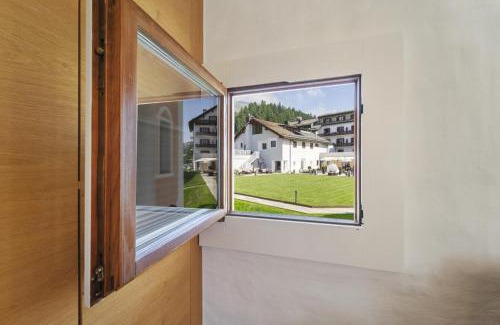 Champfer Apartment | Guardalej 321: Pet-Friendly Retreat with Pool Access