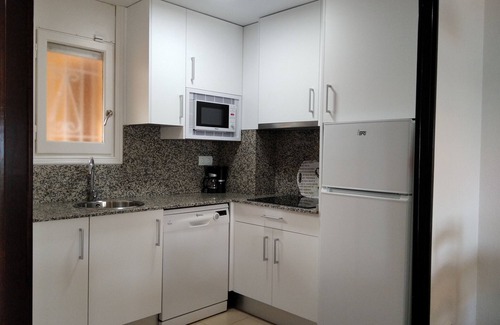 Miami Platja Apartment | Top-Rated Guardamar 2/4 Zeus Apartments with Ocean Views
