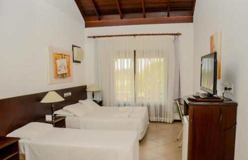 Torres Hotel | Experience Guarita Park Hotel: Oceanfront Bliss Awaits
