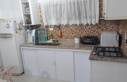 Pitangueiras Apartment | Beautiful Guaruja Retreat 200m from the Beach, Rated 9/10
