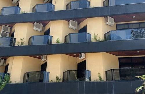 Jardim Belmar Apartment | Family-Friendly Guarujá Cove, Steps from the Aquarium
