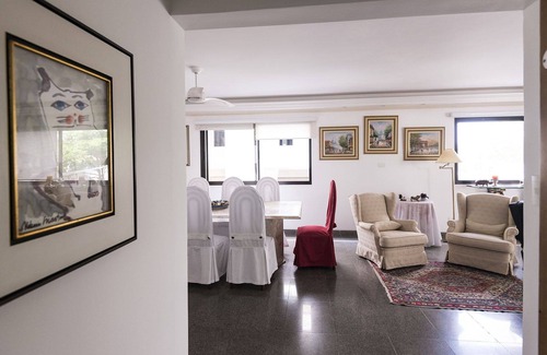 Morro do Maluf Apartment | Beachfront Retreat at Guarujá Pitangueiras - Guest Rated 9.8