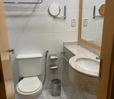 Guarulhos City Centre Apartment | Convenient Guarulhos Flats Aeroporto with Pool & Family Perks