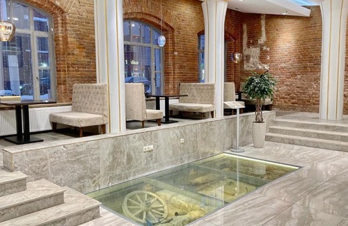 Tver Hotel | Gubernator Hotel: Guest Rated 9/10 with Breakfast Included