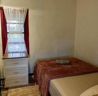 Sawan Villa | Family-Friendly Stay at Gubuk Kurnia - Rated 7/10
