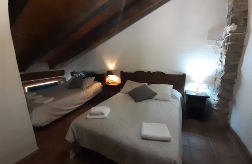 Formiche Alto Apartment | Gudar: Family and Pet-Friendly Apartment in Formiche Alto