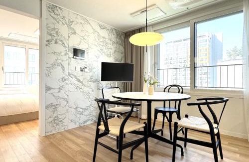 Gwanghui-dong Hotel | Discover Gudo Residence Chungmuro: Family-Friendly Retreat
