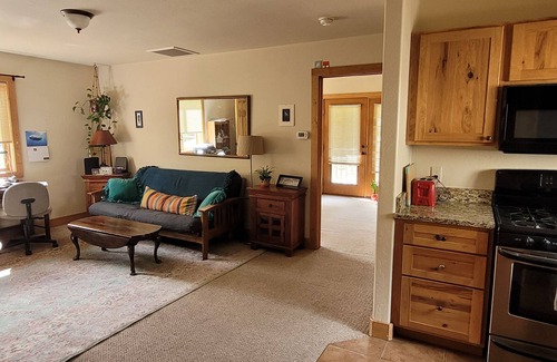Ridgway Apartment | Perfect Guest Apartment in a Friendly Neighborhood