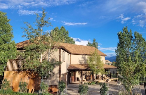 Ridgway Apartment | Perfect Guest Apartment in a Friendly Neighborhood