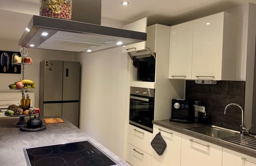 Region Hannover District Condo | Guest apartment in Burgwedel City, for business and family, 6 persons