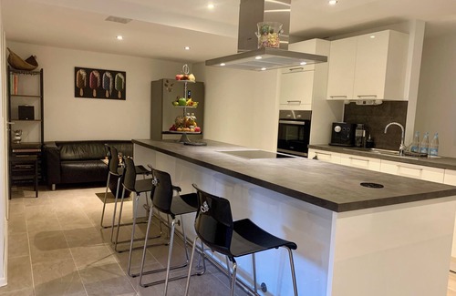 Region Hannover District Condo | Guest apartment in Burgwedel City, for business and family, 6 persons