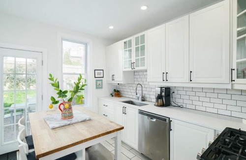 Roxborough-Manayunk Apartment | Cozy Guest Apartment with Backyard Patio Retreat