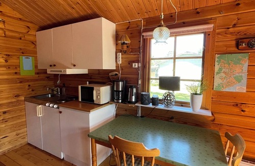 Aahus Cottage | Cozy Guest Cottage in Åhus, Steps from the Sea