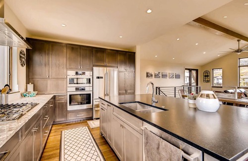 The Highlands House | Blue River Retreat: Modern Mountain Home with Pet Perks