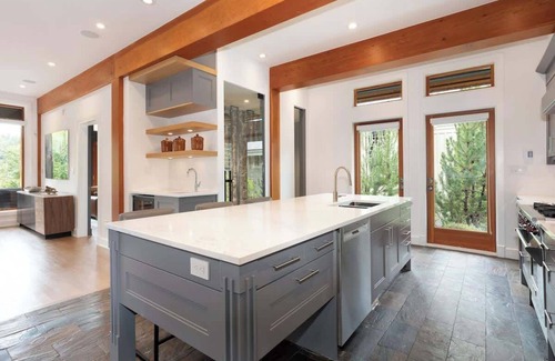 Nicklaus North House | Golf Course Chalet with Hot Tub & Scenic Views - 10/10 Rated
