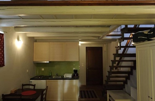 Arachova House | Budget-Friendly Guest House Ioanna with Family Amenities