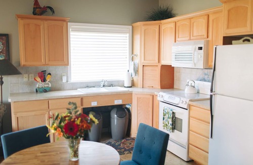 Southeast Bend Apartment | Guest Haven: Cozy Retreat with Pet-Friendly Amenities