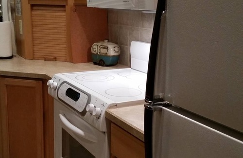 Southeast Bend Apartment | Guest Haven: Cozy Retreat with Pet-Friendly Amenities