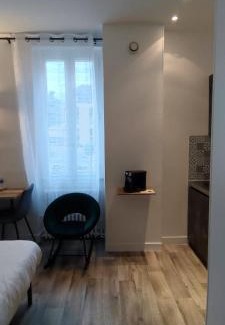 Neris-les-Bains Apartment | Cozy Guest Home in Prime Location, Rated 8.6/10